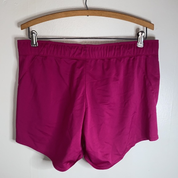 🎱Perfect pink Nike athletic shorts! - Picture 4 of 8